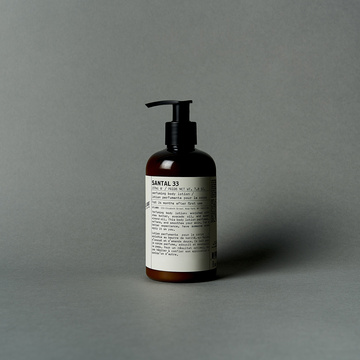 {de:santal 33,en:santal 33}