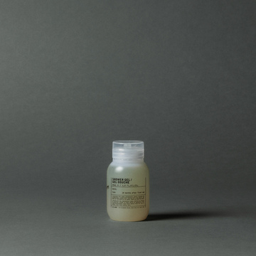 {de:duschgel,en:shower gel,fr:gel douche}