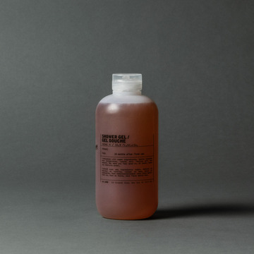 {de:duschgel,en:shower gel,fr:gel douche}