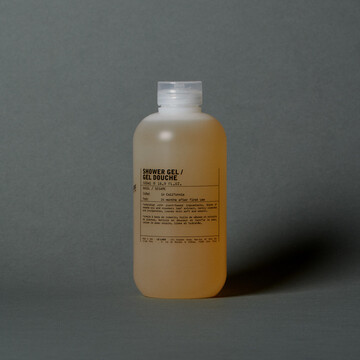 {de:duschgel,en:shower gel}