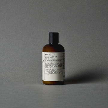 {de:santal 33,en:santal 33}